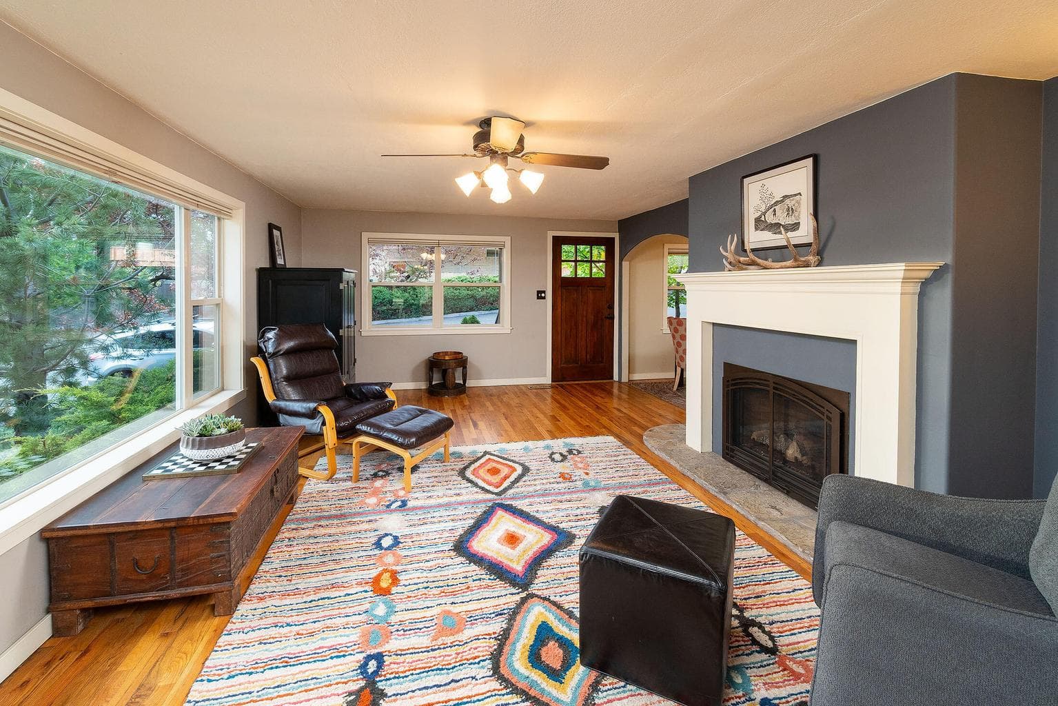 Photo of 1155 NE 9th Street 7 of 30