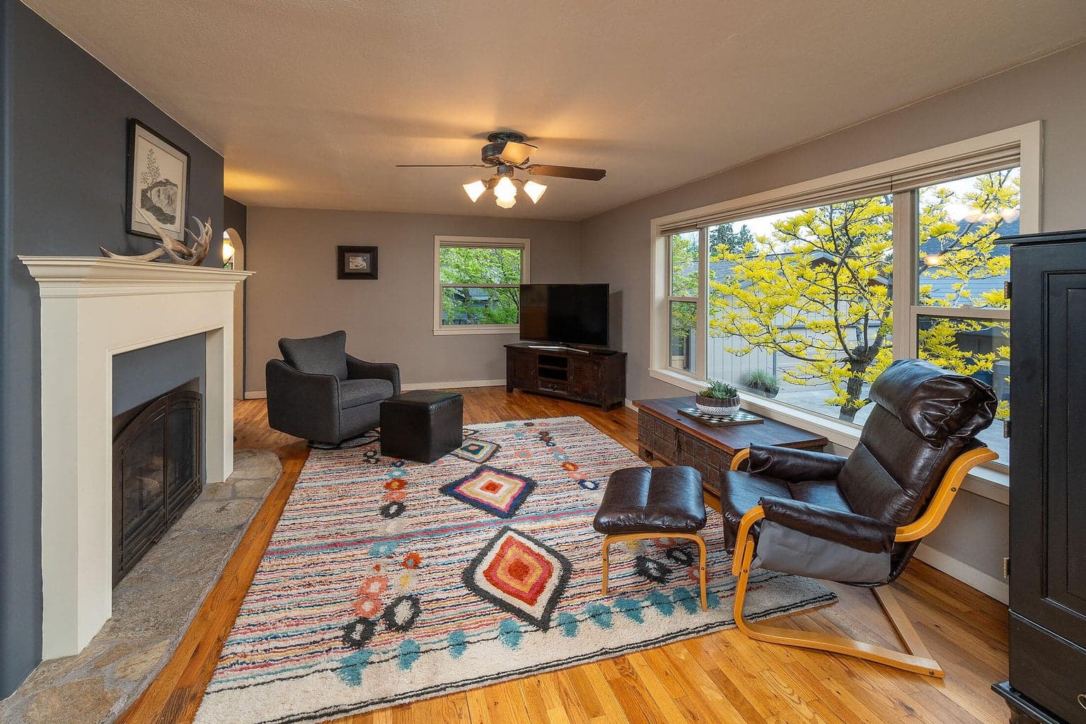 Photo of 1155 NE 9th Street 6 of 30