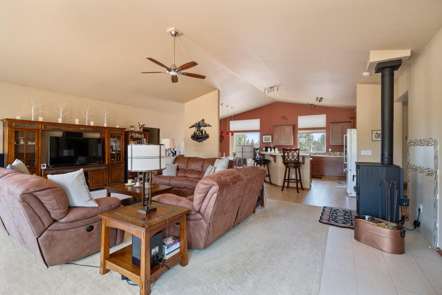 Photo of 17596 Cascade Estates Drive 5 of 47