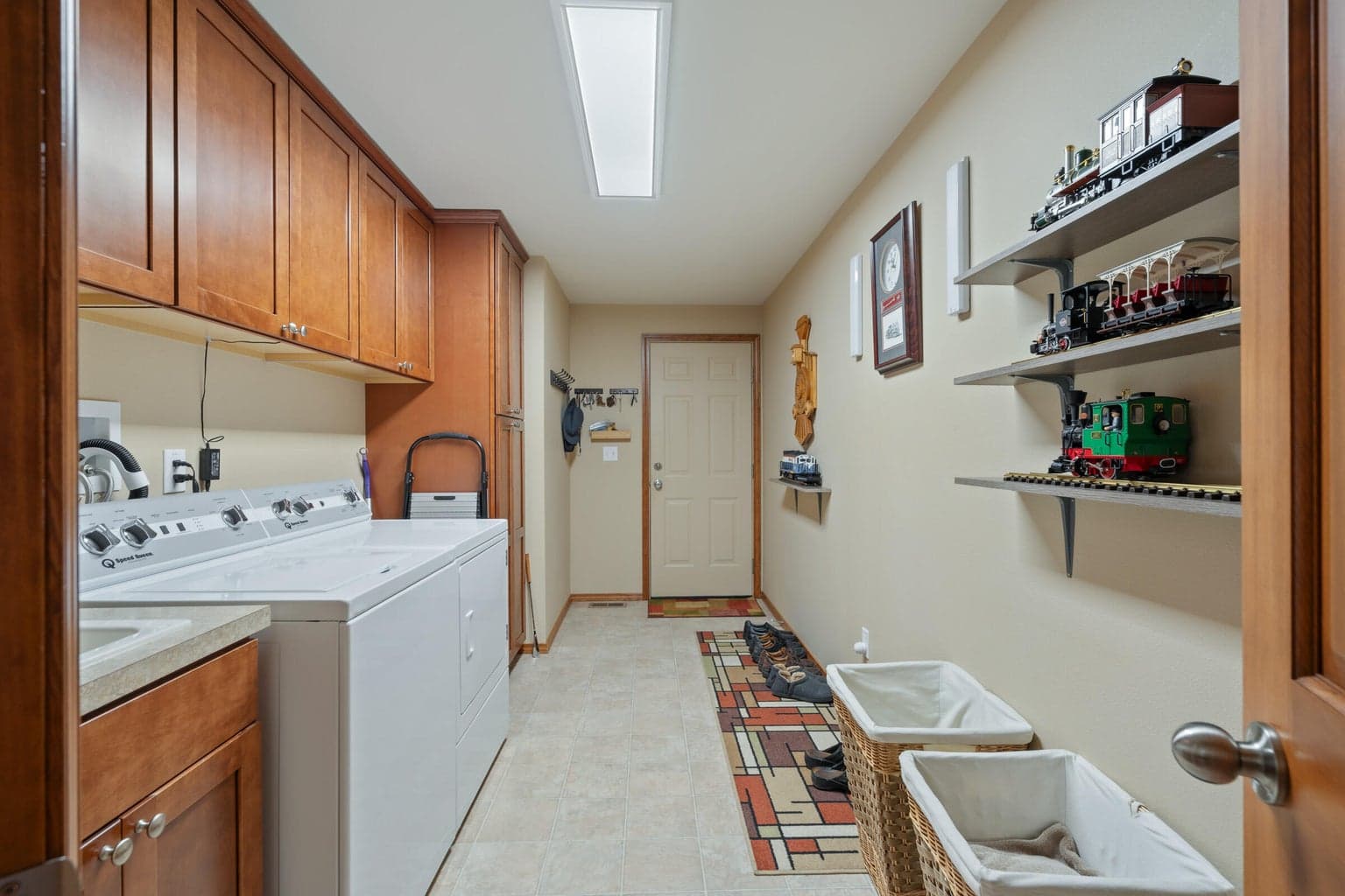 Photo of 17596 Cascade Estates Drive 29 of 47