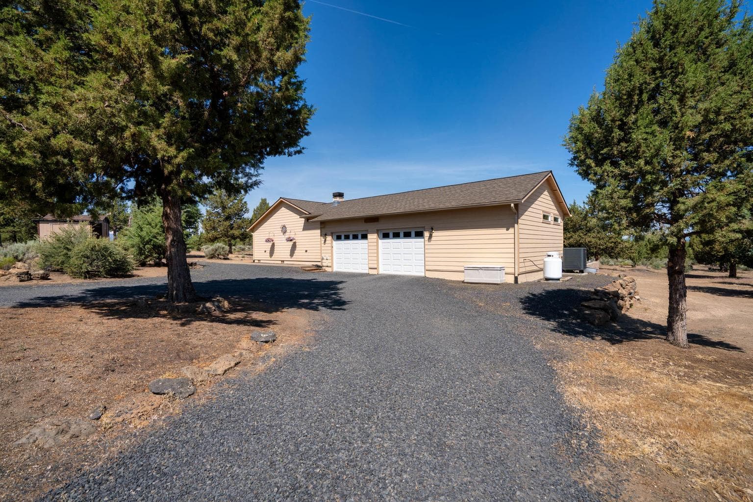 Photo of 17596 Cascade Estates Drive 33 of 47