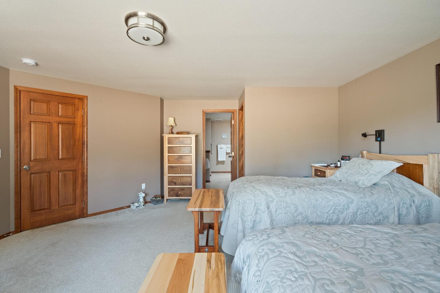 Photo of 17596 Cascade Estates Drive 19 of 47