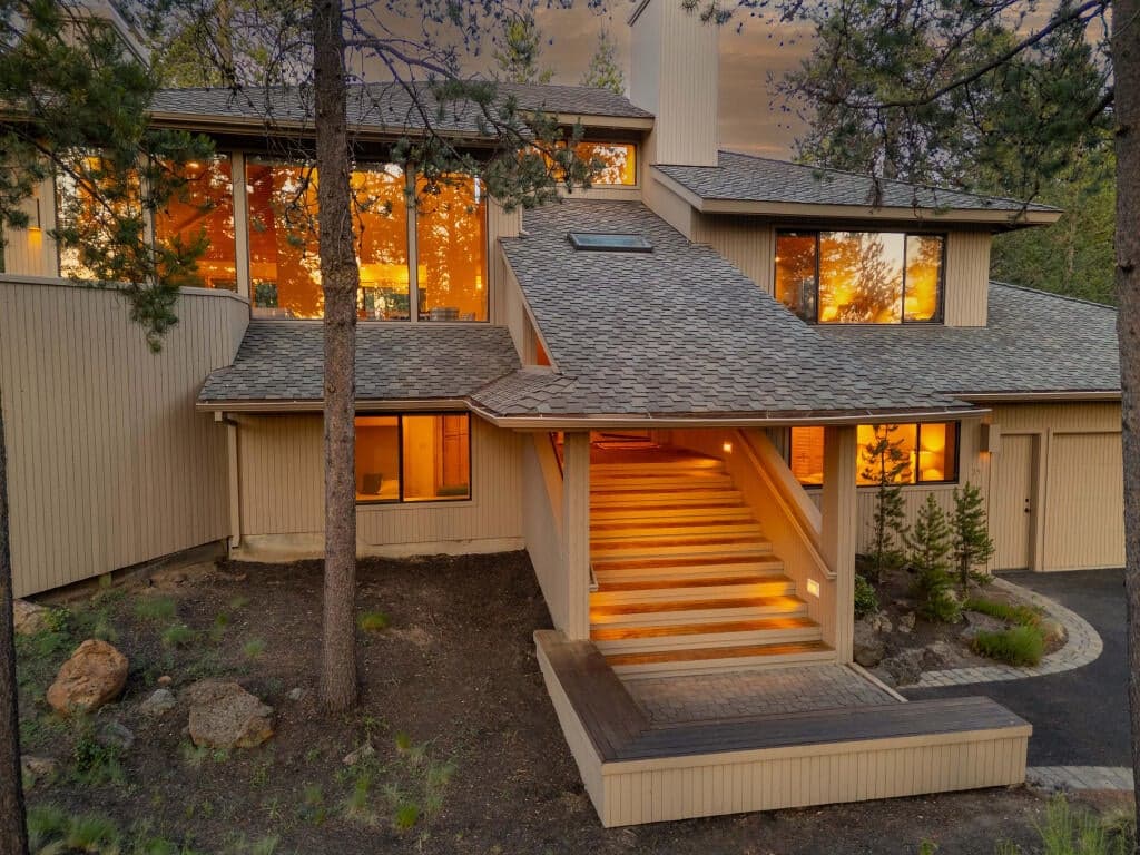 Photo of 57690 Yellow Pine Lane 5 of 33