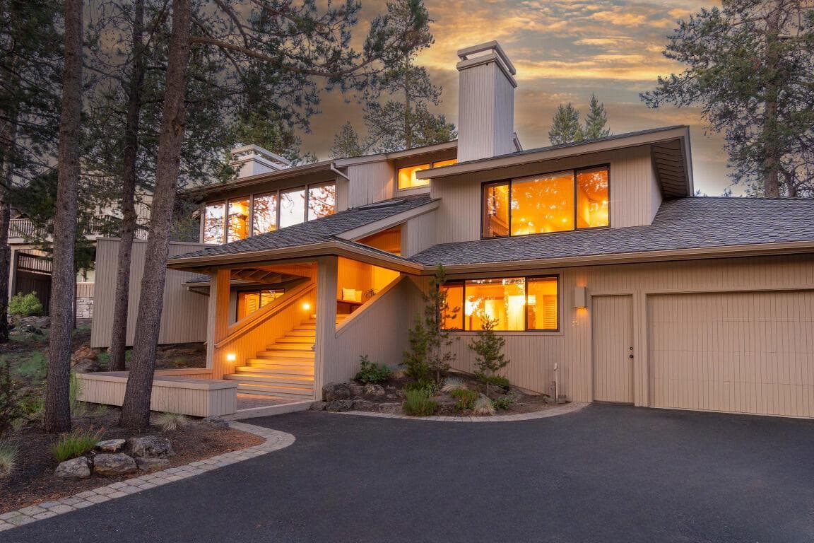 Photo of 57690 Yellow Pine Lane 30 of 33