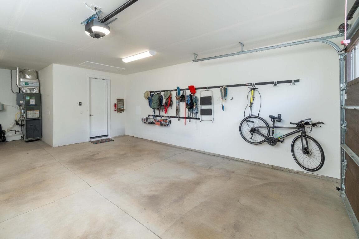 Photo of 3144 NW Hidden Ridge Drive 20 of 25