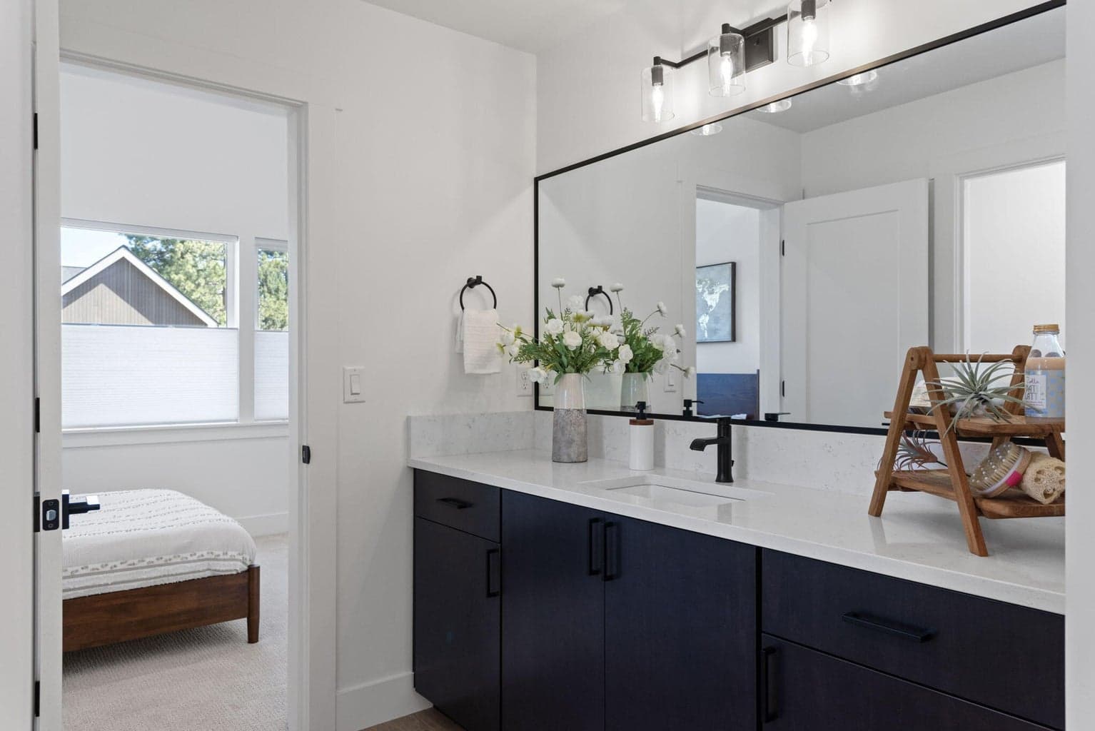 Photo of 1003 W Linda Avenue 26 of 31