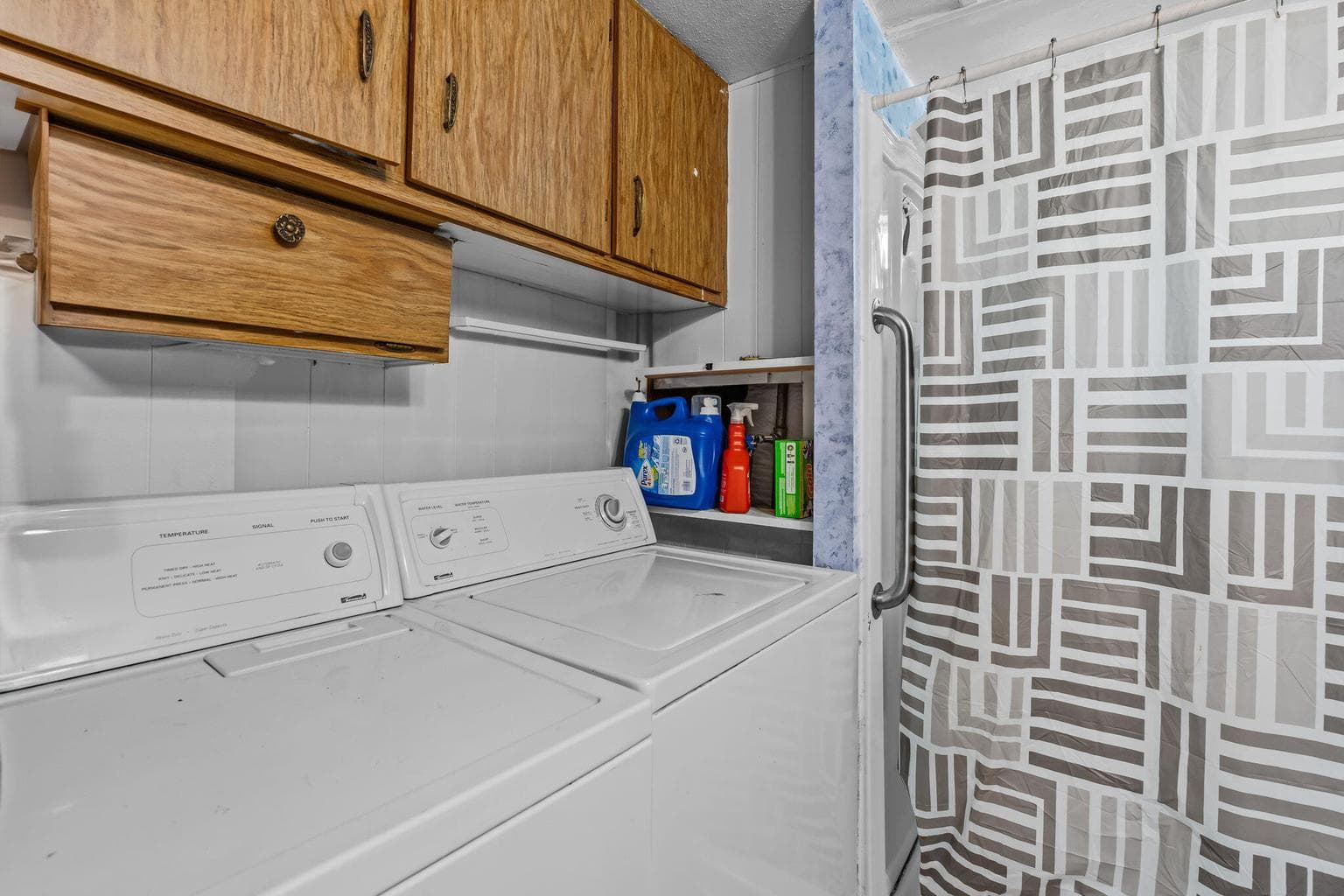 Photo of 1833 SW Canal Boulevard 13 of 17