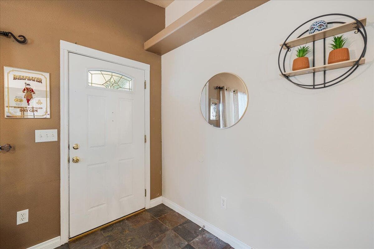 Photo of 2555 Timber 4 of 26