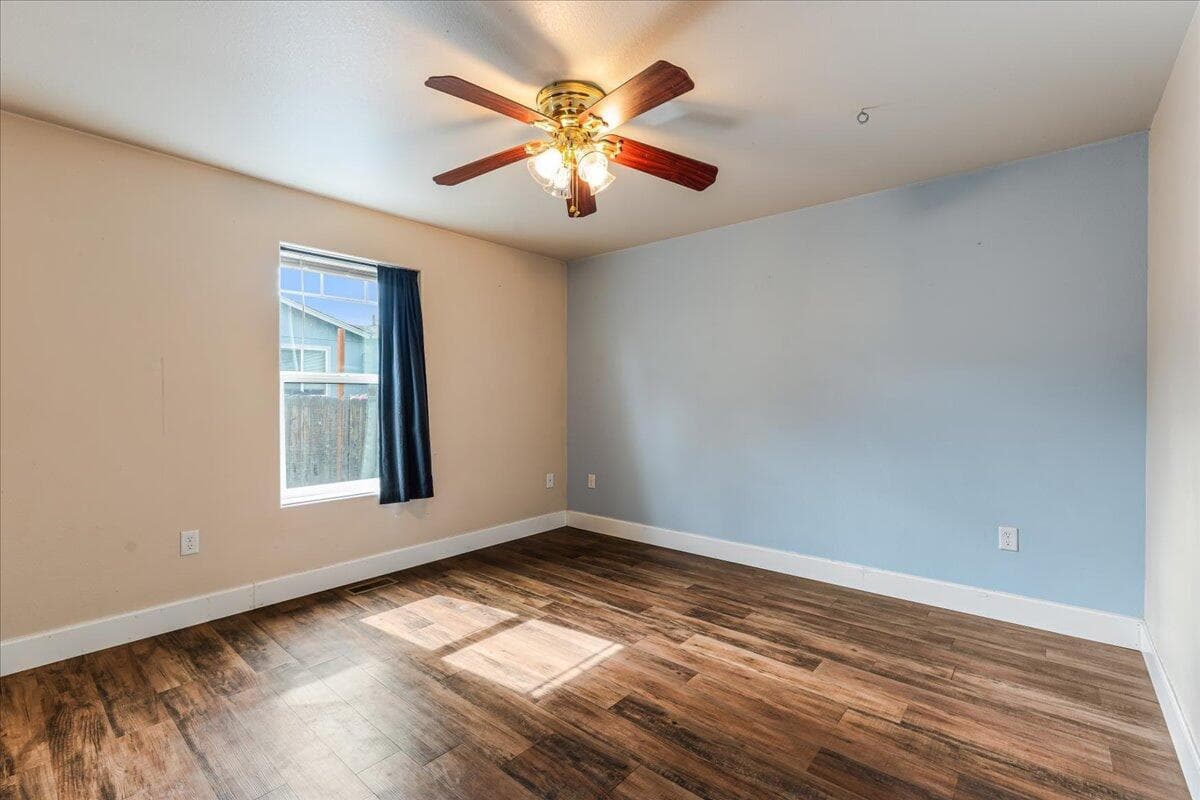 Photo of 2555 SW Timber Avenue 17 of 26
