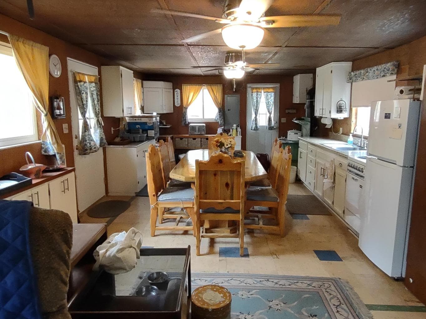 Photo of 15675 Friendly Street 4 of 23