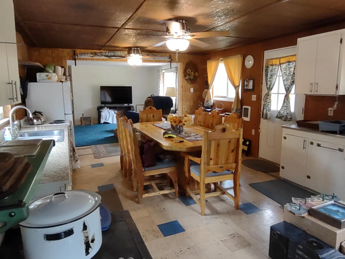 Photo of 15675 Friendly Street 5 of 23