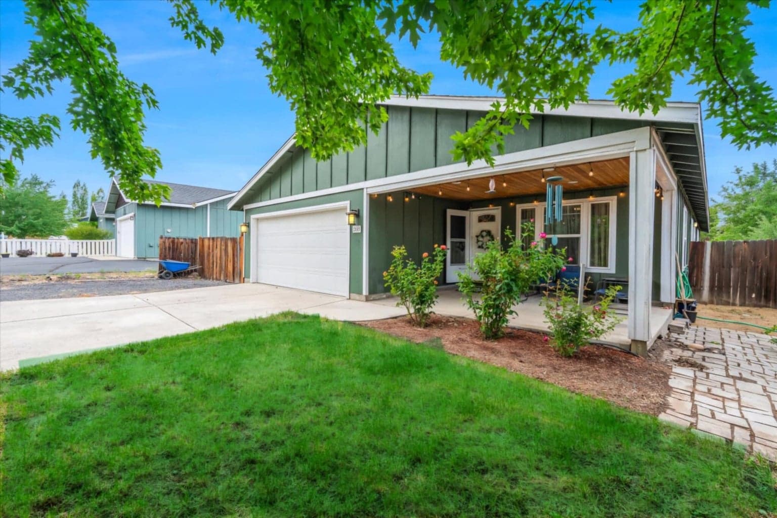 Photo of 2555 Timber 1 of 26