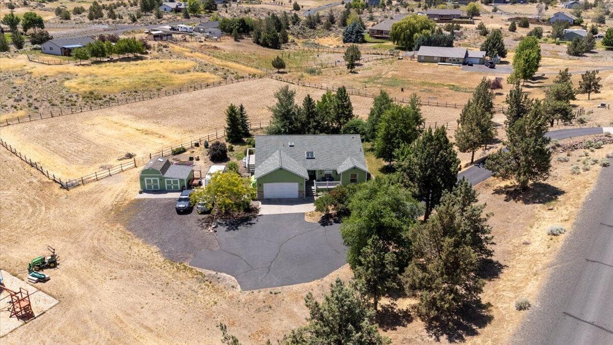 Photo of 2165 Sagebrush 2 of 47