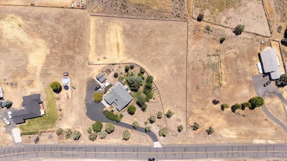 Photo of 2165 Sagebrush 4 of 47