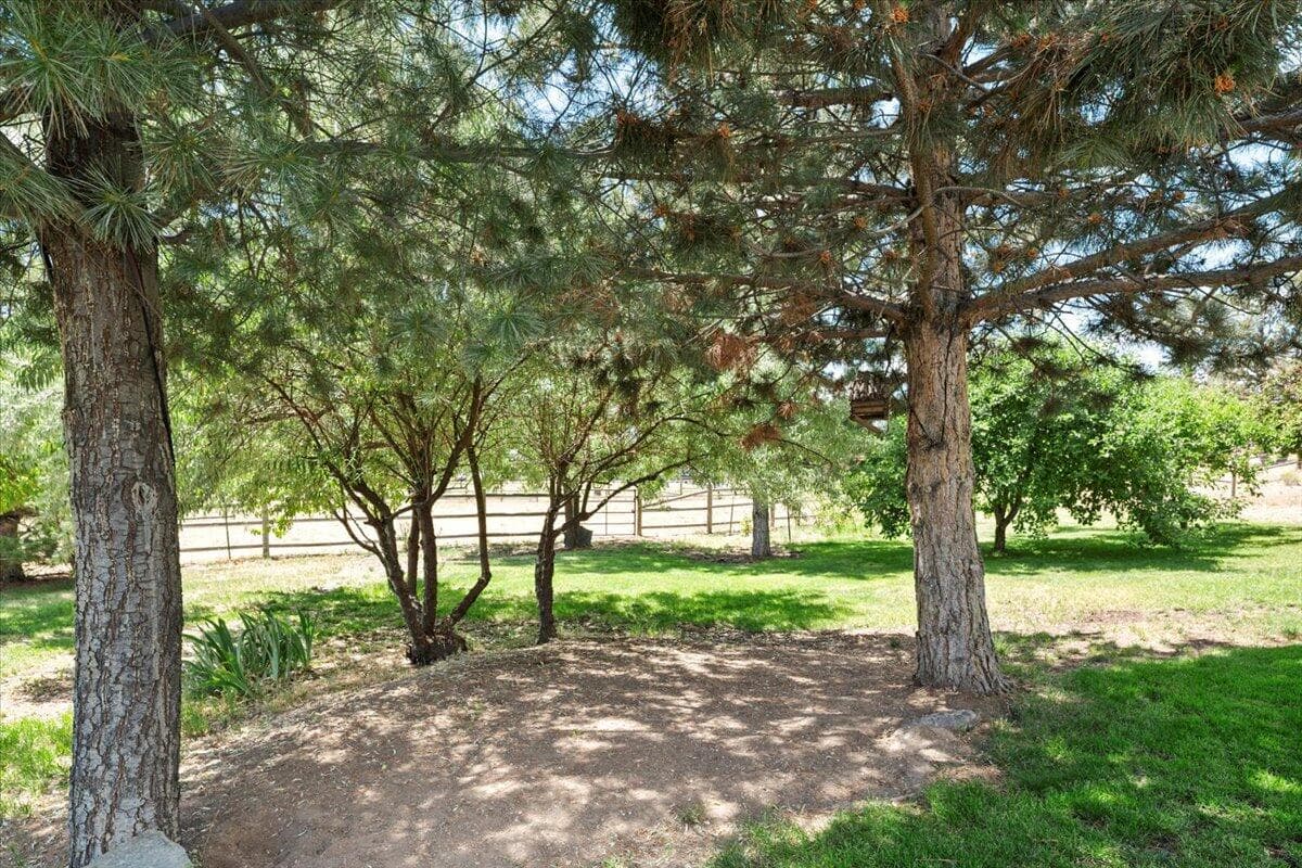 Photo of 2165 SE Sagebrush Drive 33 of 47