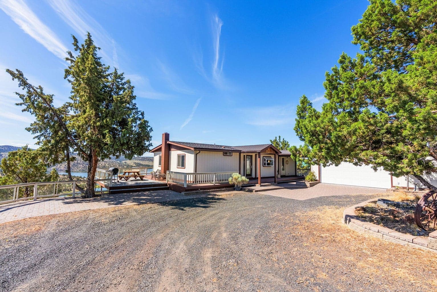 Photo of 18377 Ridge 5 of 59