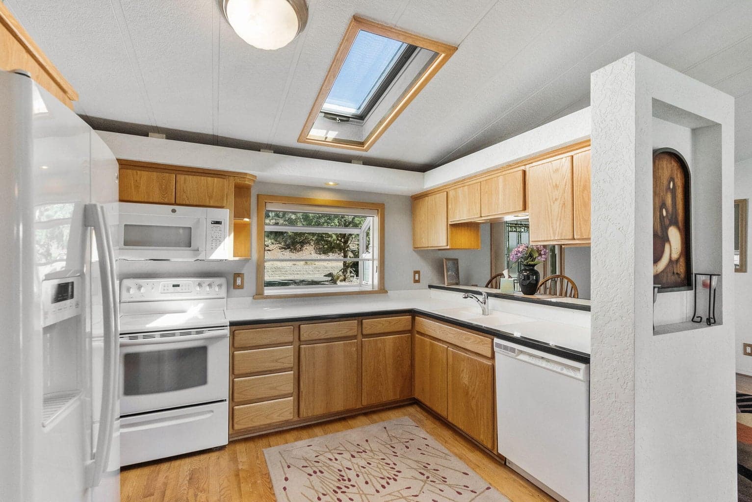 Photo of 18377 Ridge Road 19 of 59