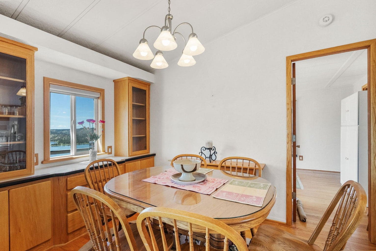Photo of 18377 Ridge Road 20 of 59