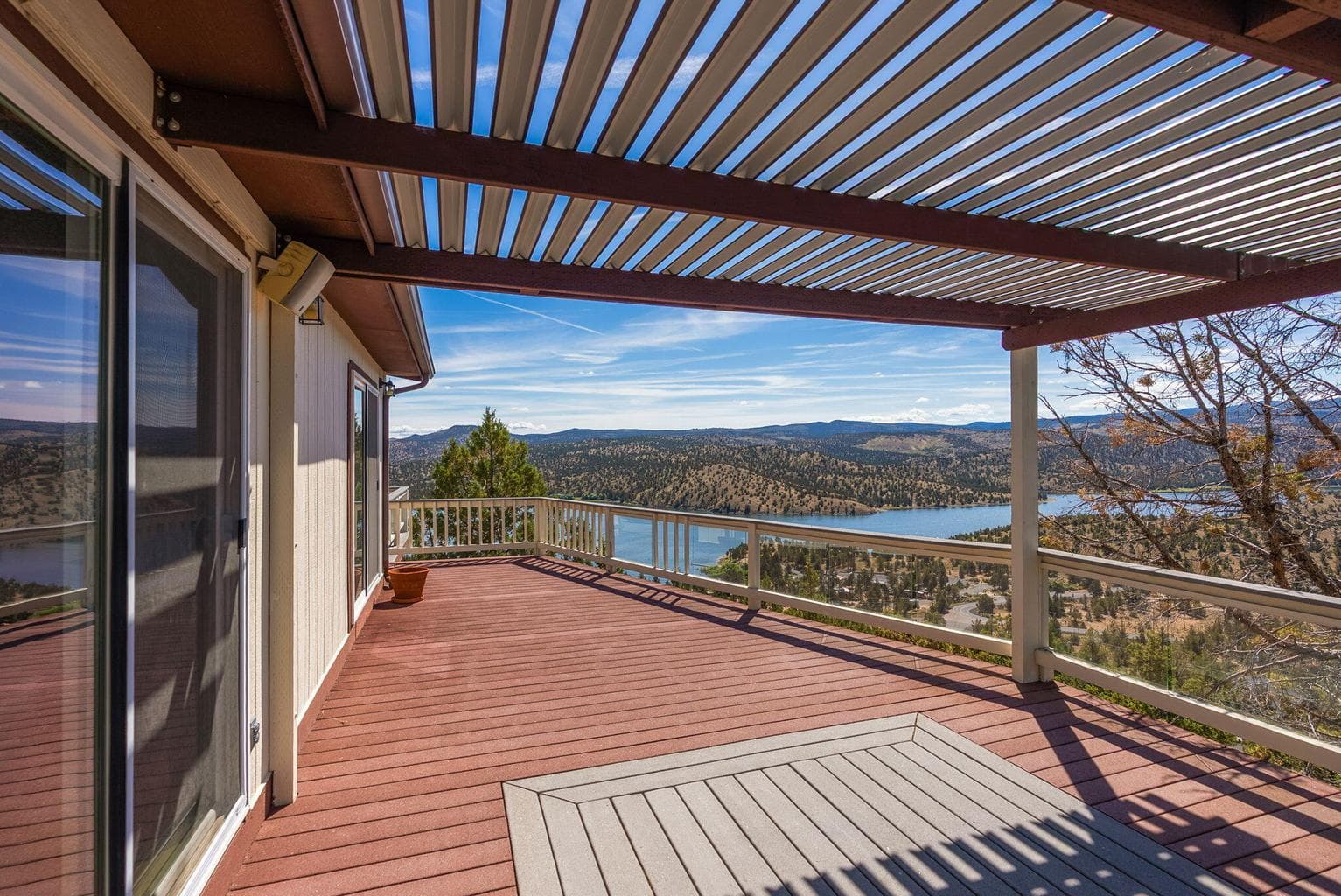 Photo of 18377 Ridge Road 42 of 59