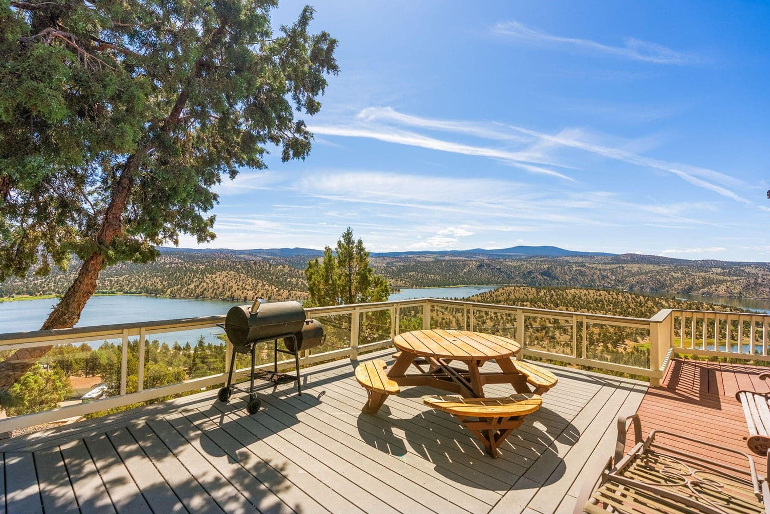 Photo of 18377 Ridge Road 7 of 59