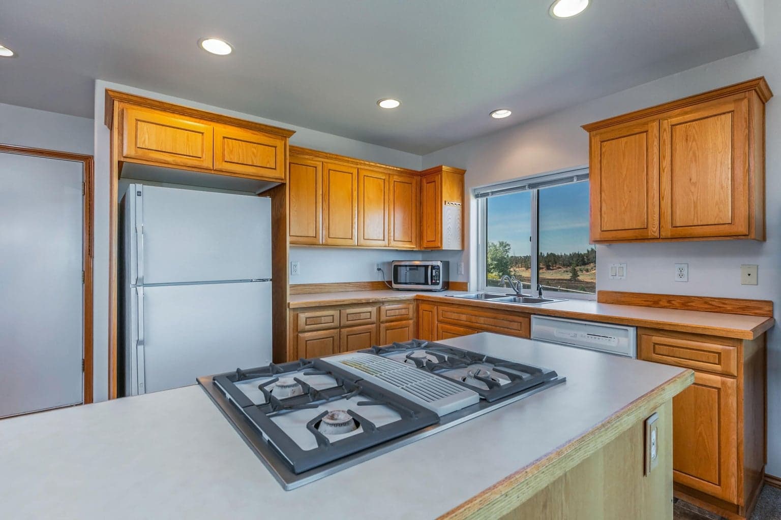 Photo of 1027 Larch 5 of 26