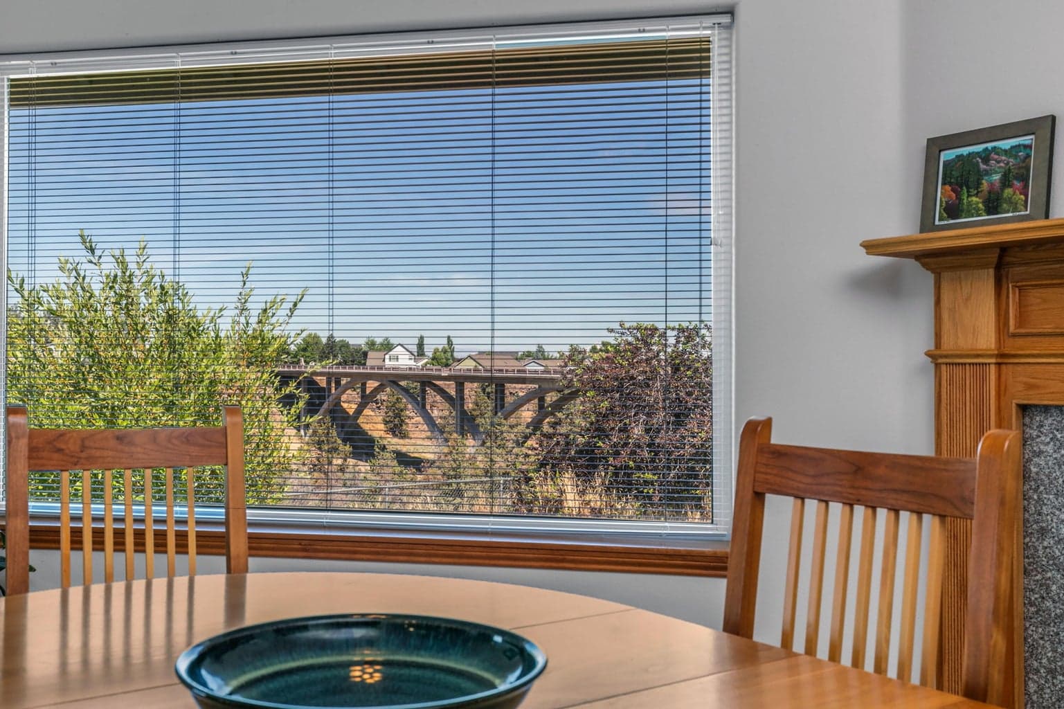 Photo of 1027 NW Larch Court 10 of 26