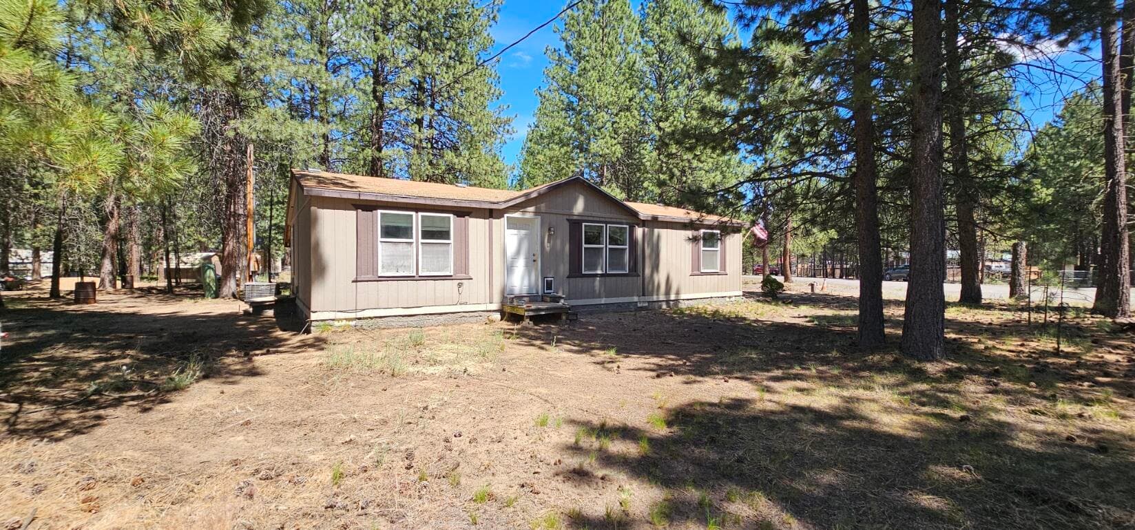 Photo of 15830 Burlwood Lane 2 of 30