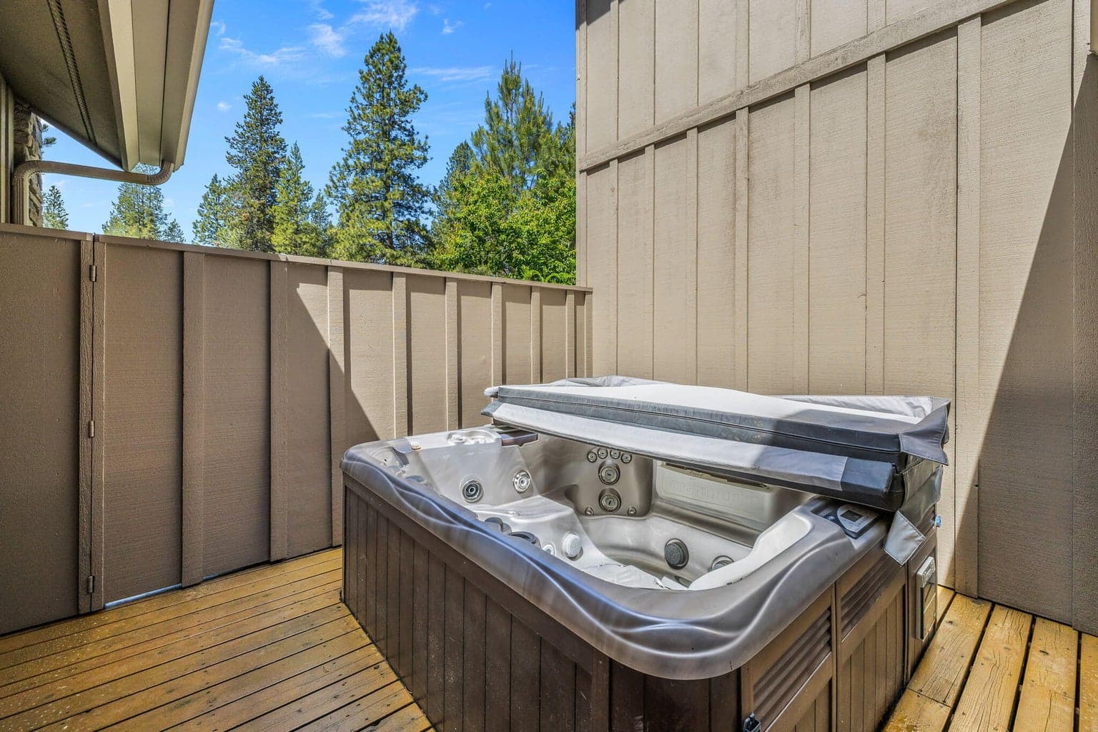 Privacy deck with hot tub.