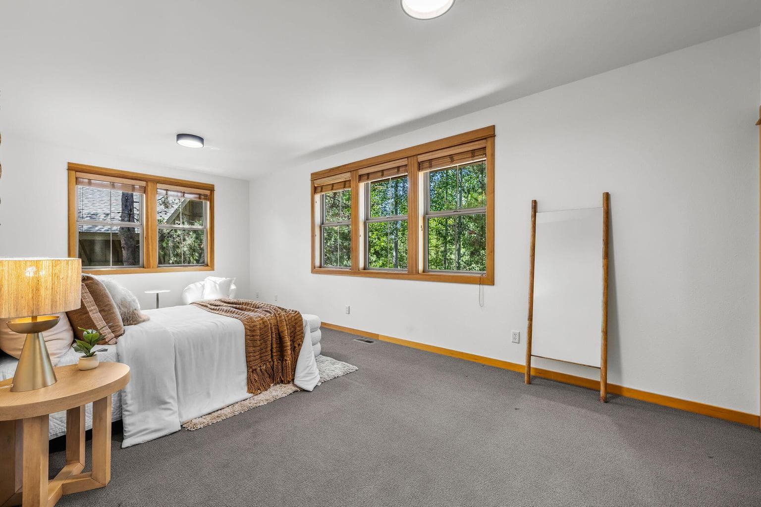 Upper level Primary Suite