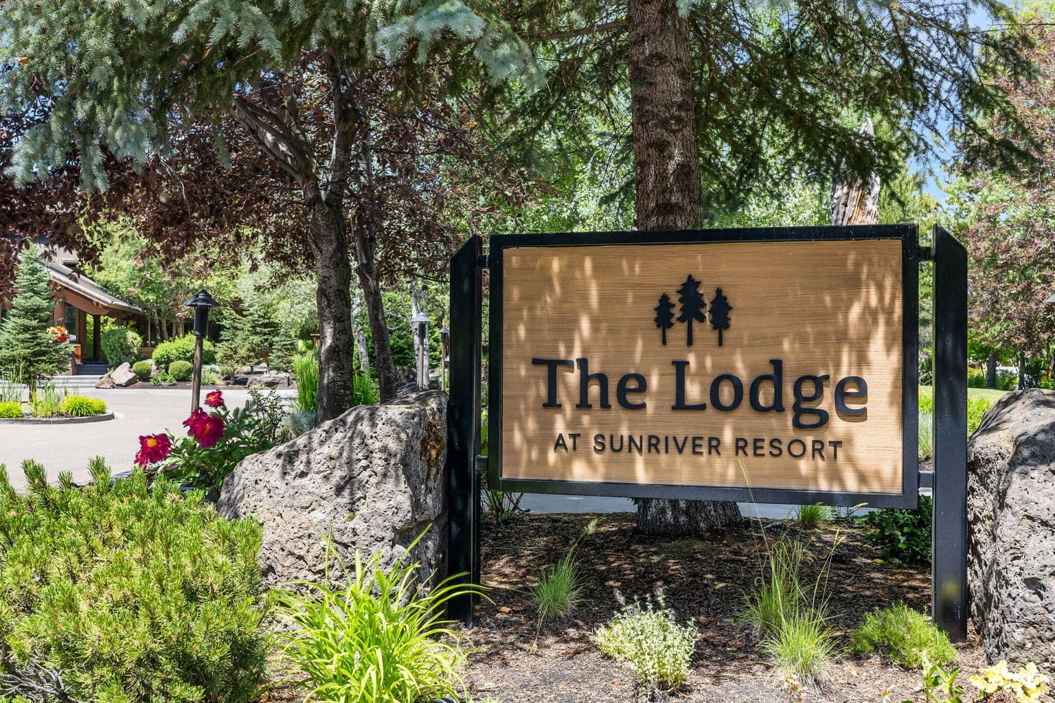 Nearby Famous Sunriver Lodge!!