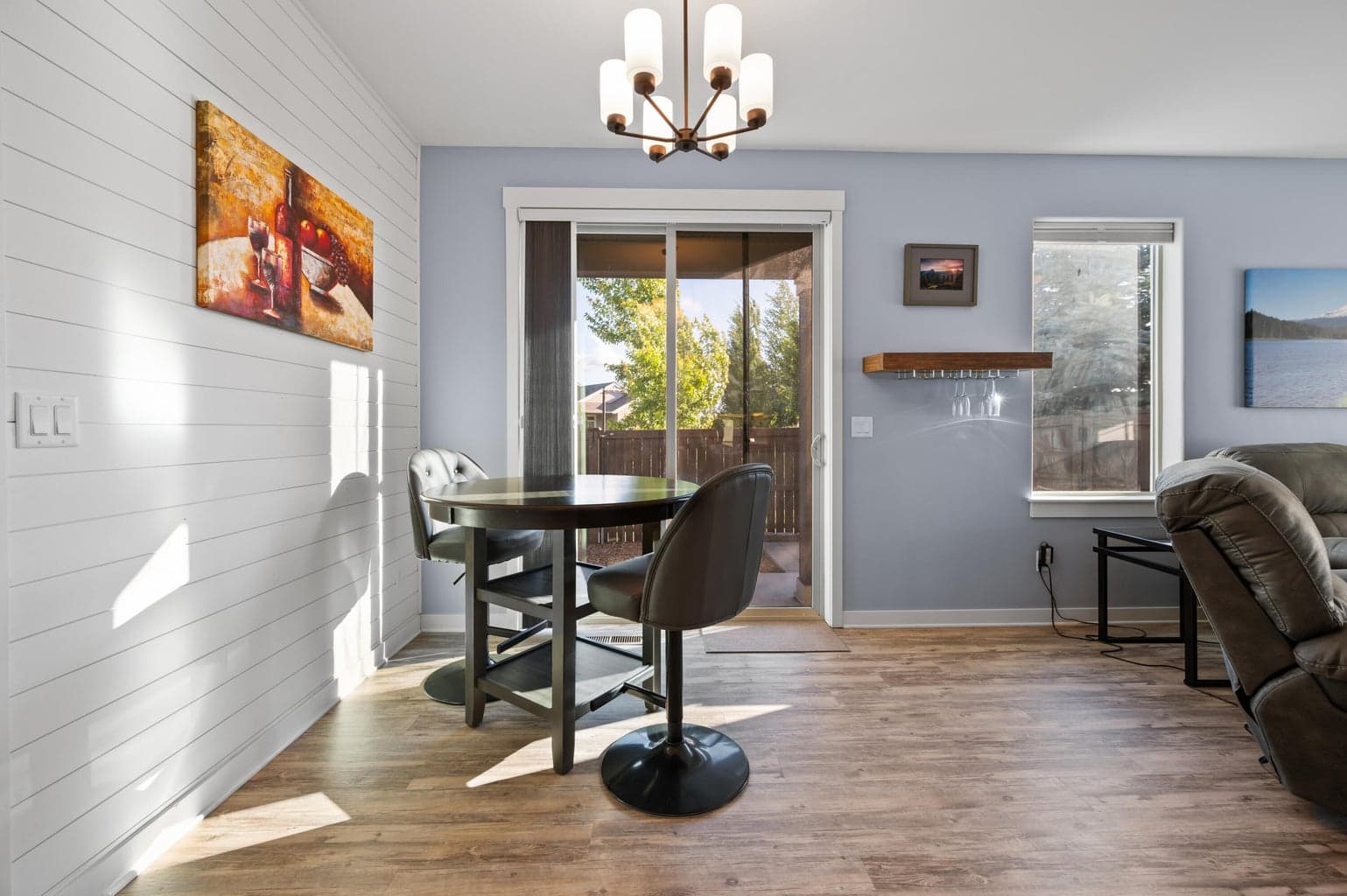 Photo of 4392 SW Canal Boulevard 12 of 43