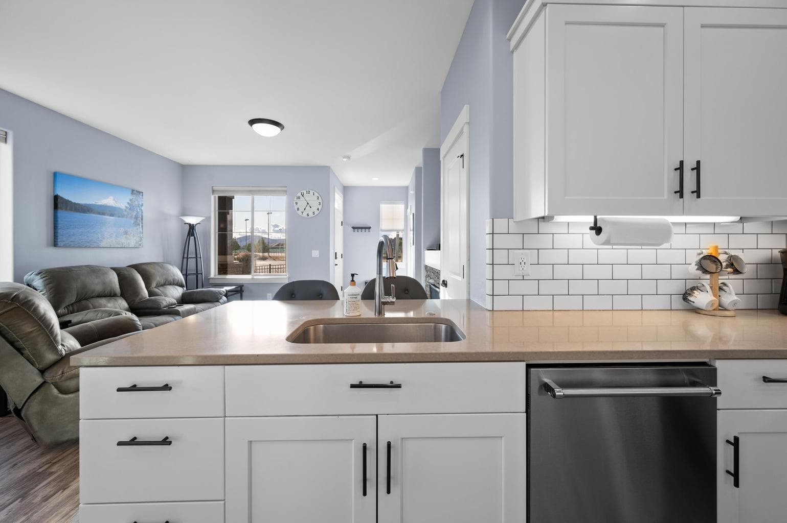 Photo of 4392 SW Canal Boulevard 17 of 43