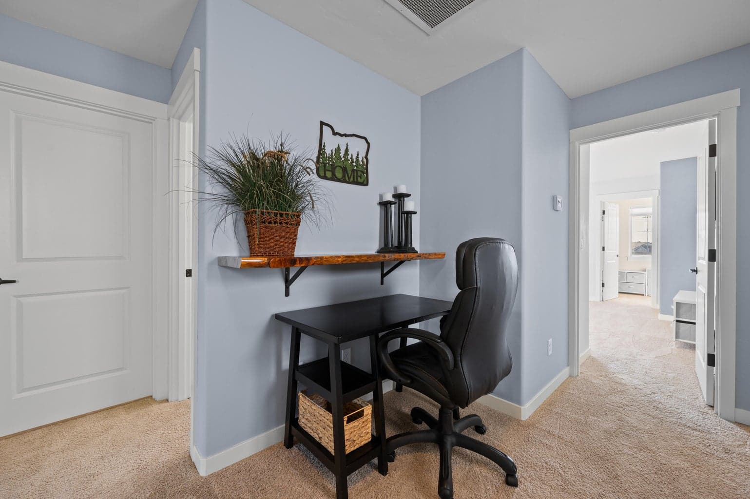 Photo of 4392 SW Canal Boulevard 29 of 43
