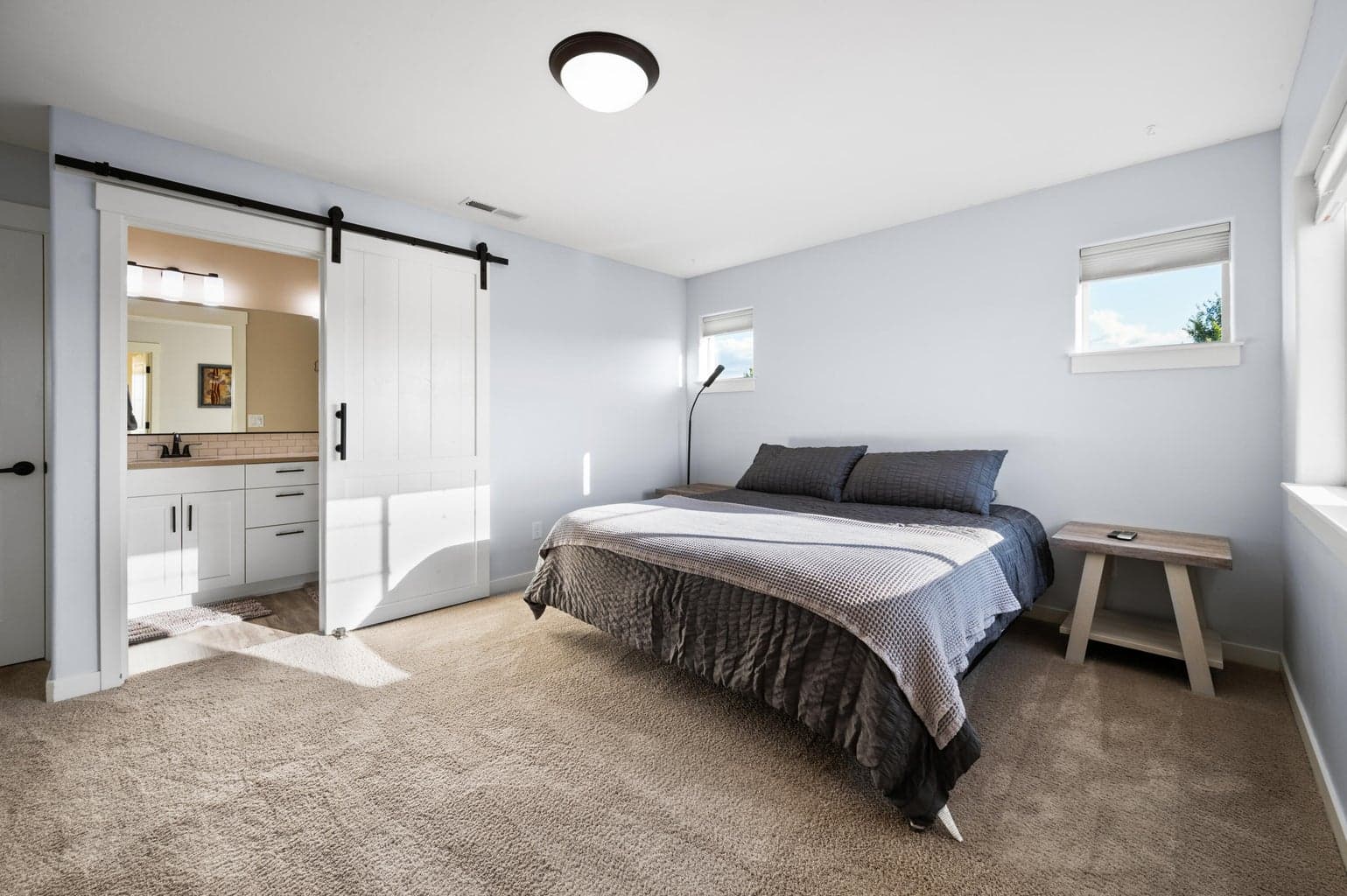 Photo of 4392 SW Canal Boulevard 31 of 43