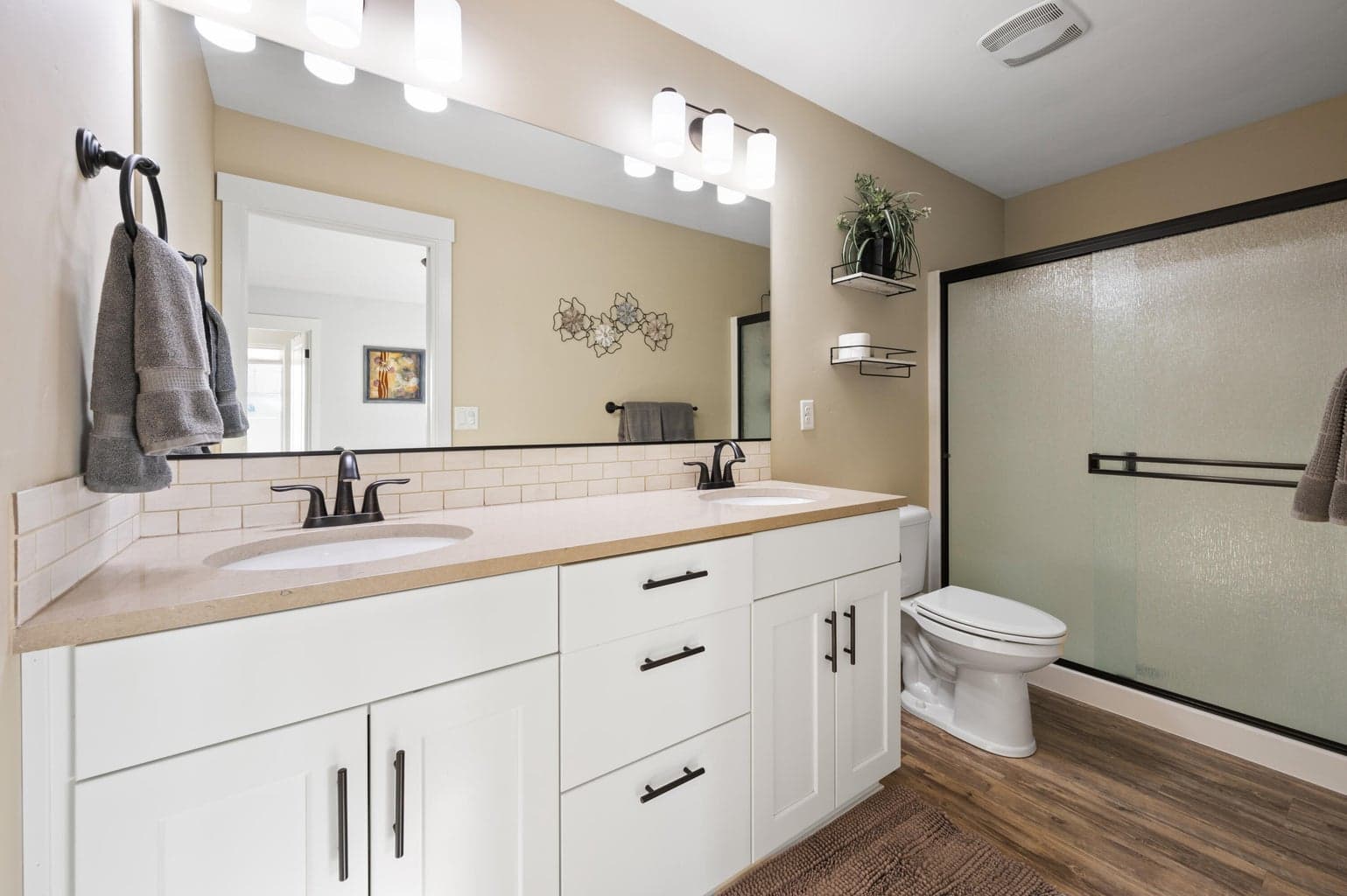 Photo of 4392 SW Canal Boulevard 32 of 43