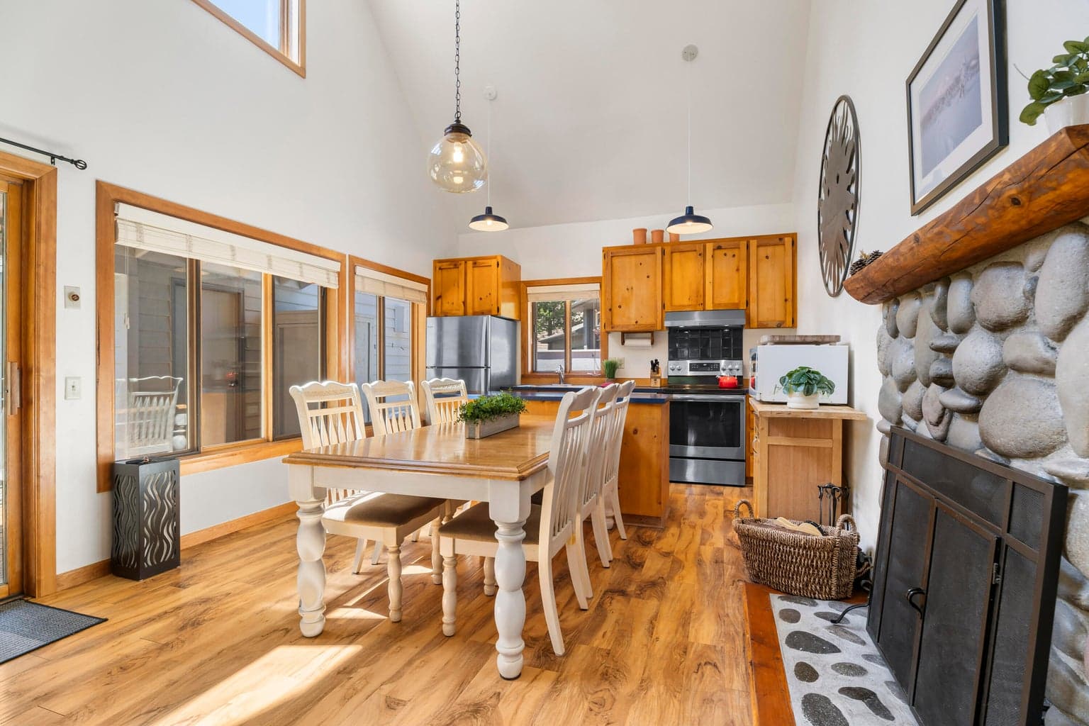 Photo of 18118 Modoc Lane 9 of 28