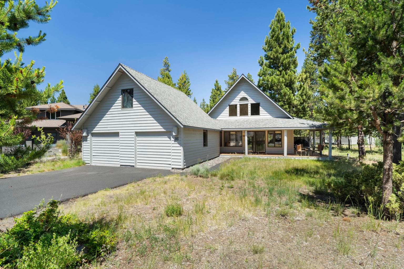 Photo of 18118 Modoc Lane 1 of 28