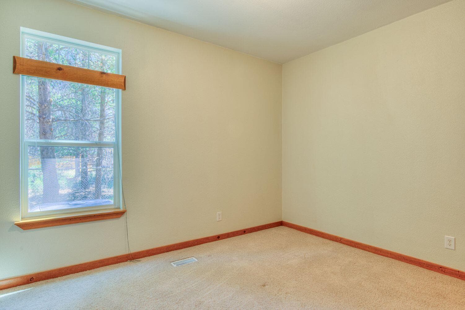 Photo of 15876 6th Street 33 of 43