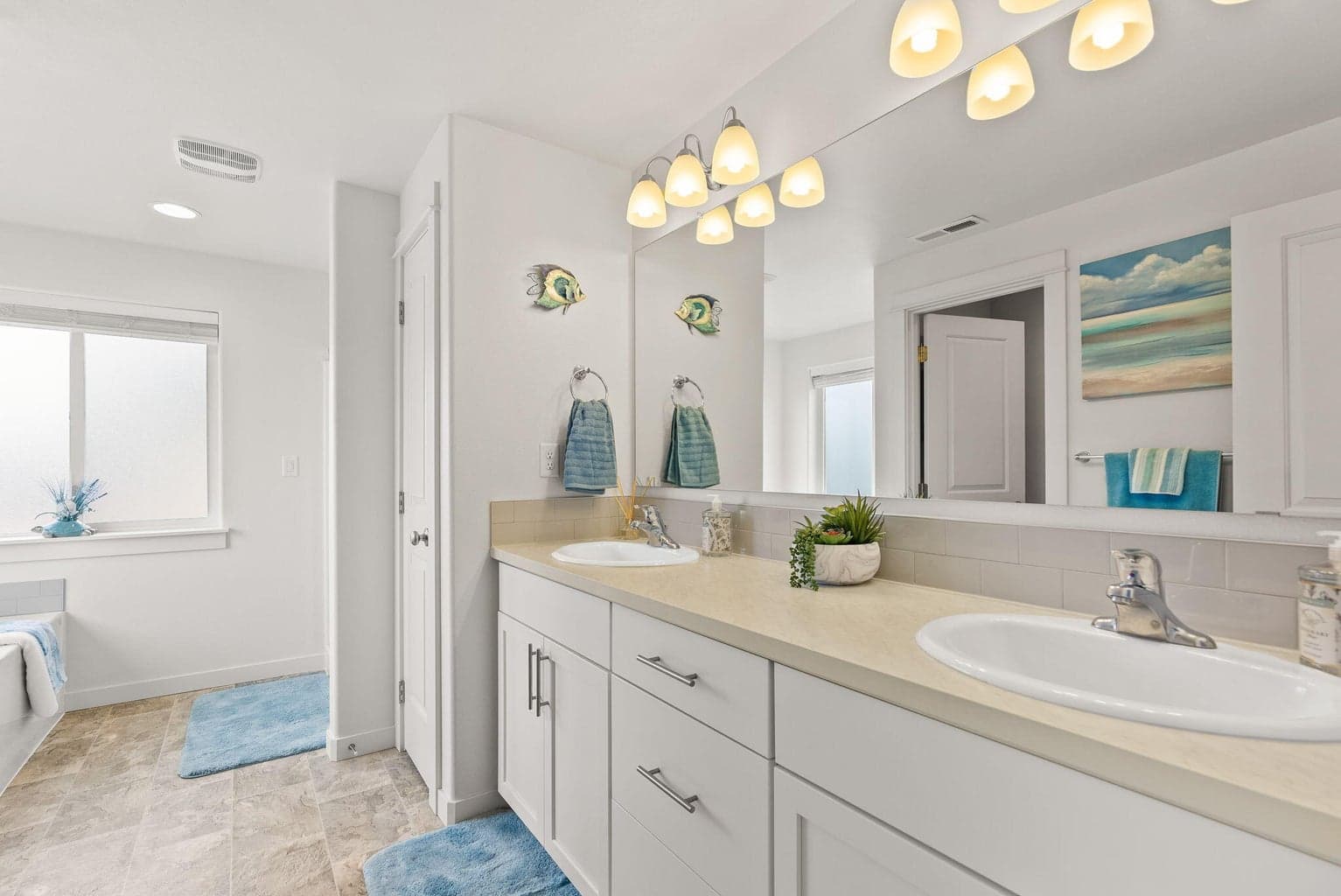 Photo of 4199 SW 34th Street 21 of 40