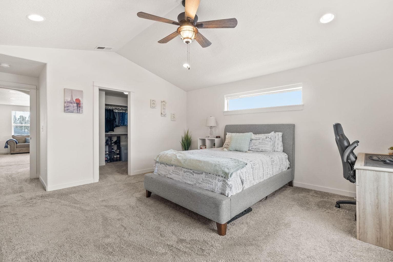 Photo of 4199 SW 34th Street 18 of 40