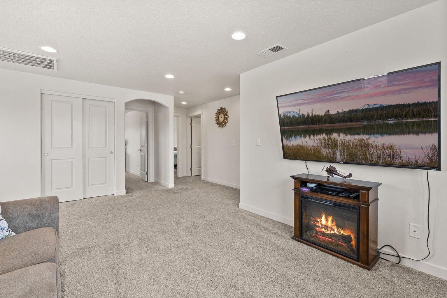 Photo of 4199 SW 34th Street 25 of 40