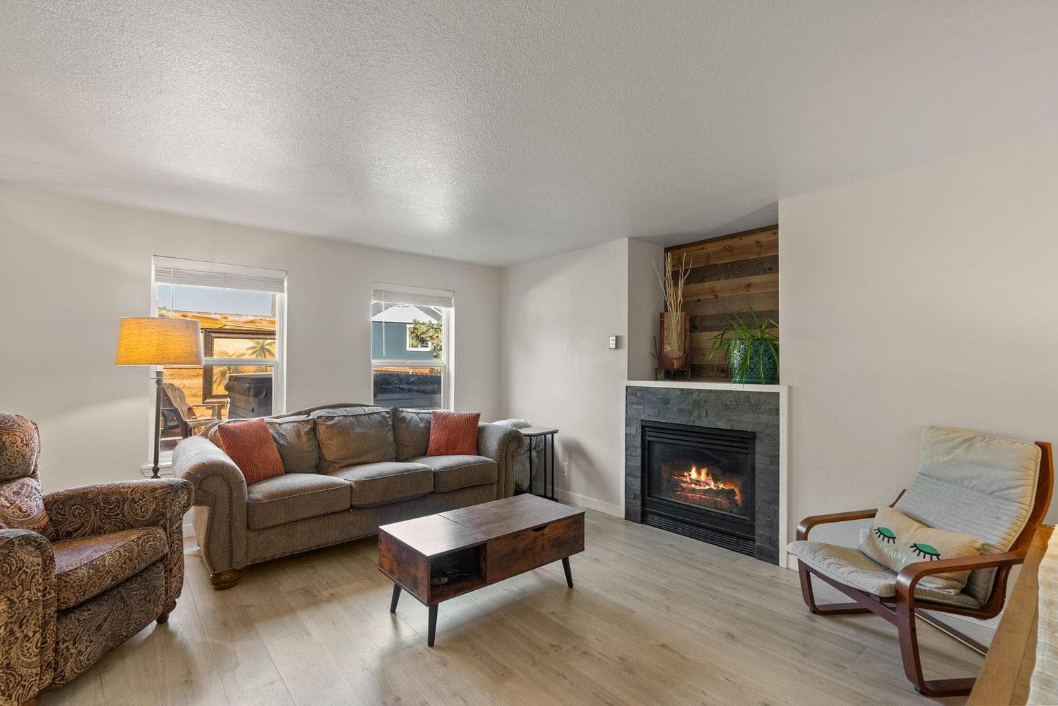 Photo of 3110 NE Richmond Court 9 of 43