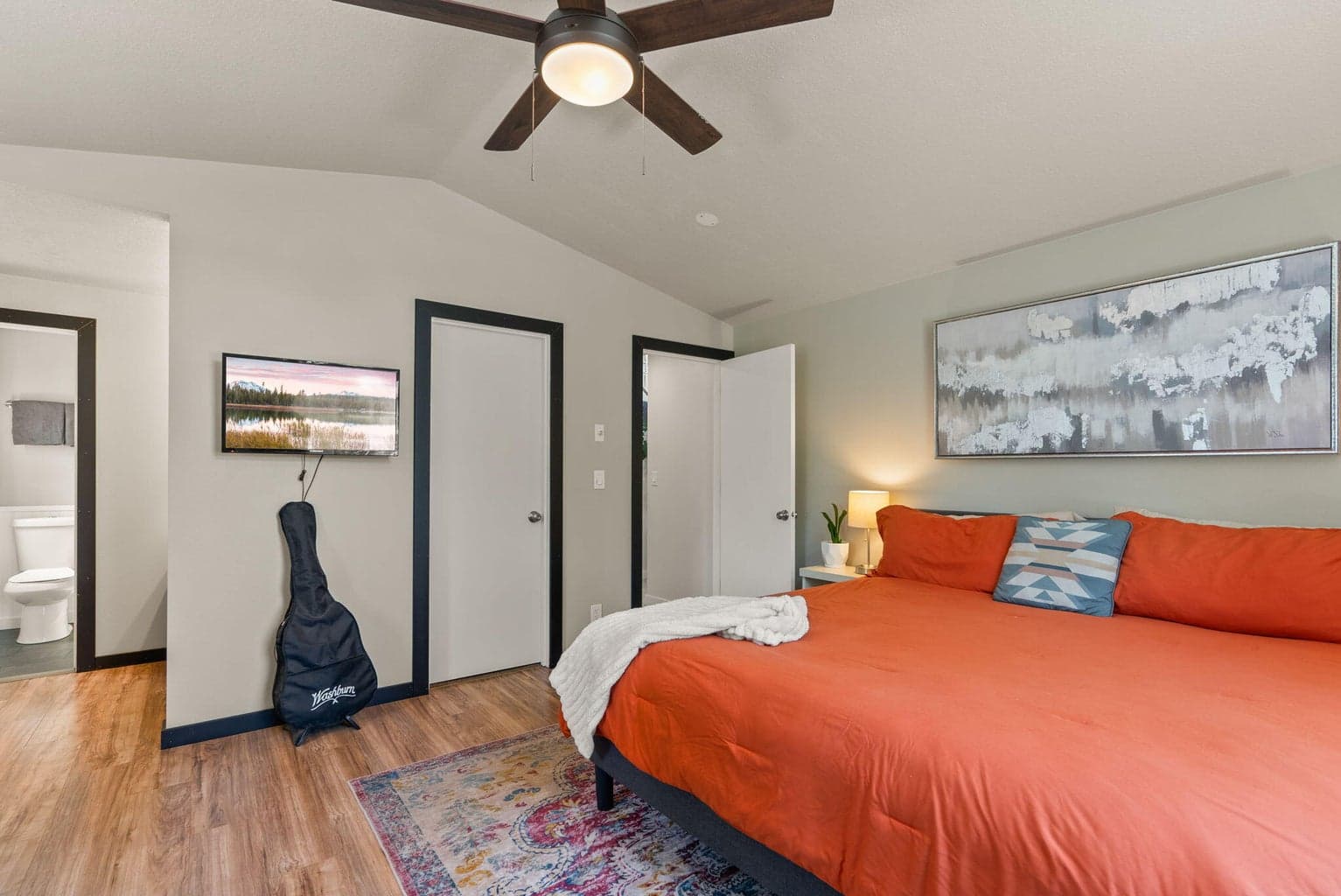 Photo of 3110 NE Richmond Court 21 of 43
