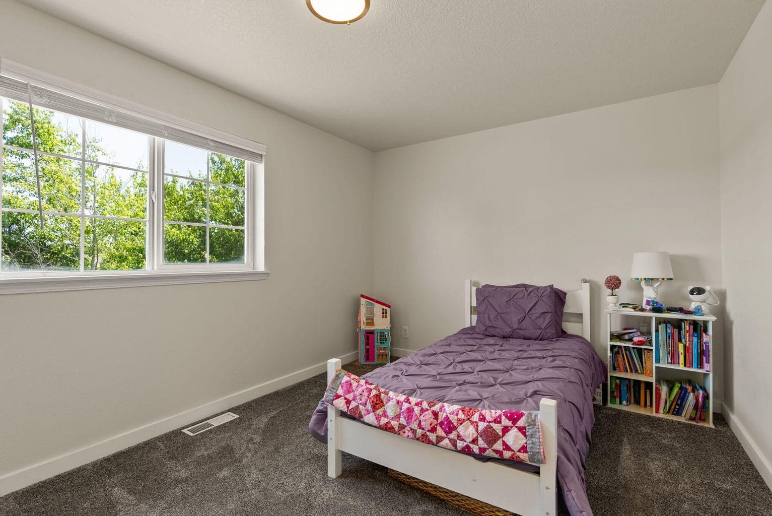 Photo of 3110 NE Richmond Court 31 of 43