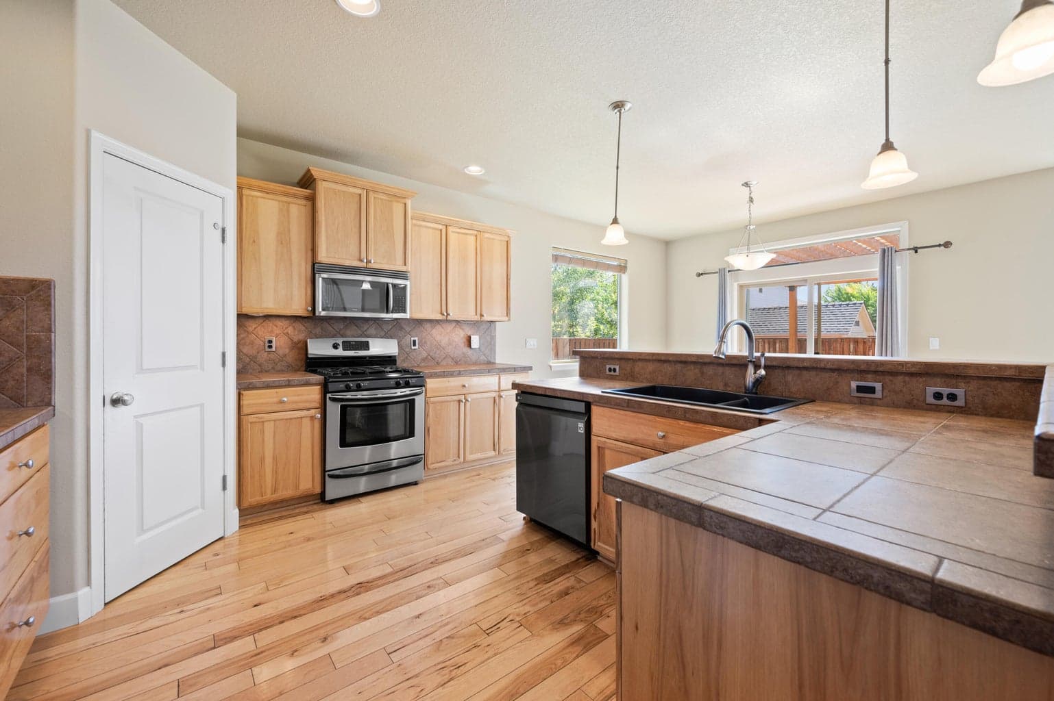 Photo of 773 28th 5 of 39