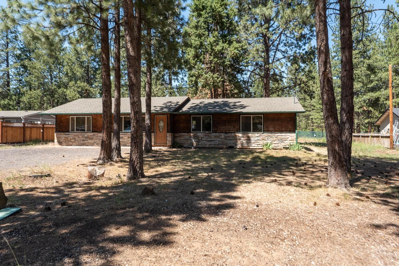 Front of home with RV parking access