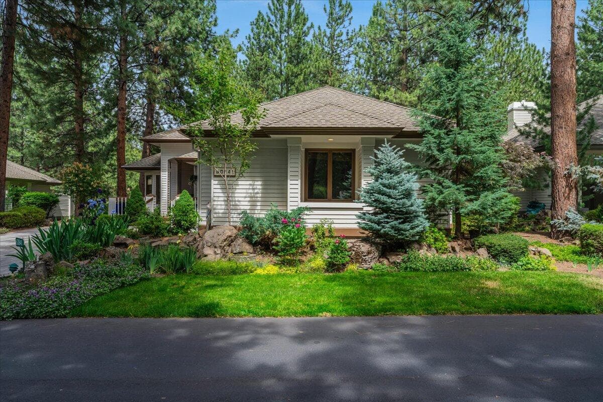 Photo of 60841 Willow Creek 3 of 40