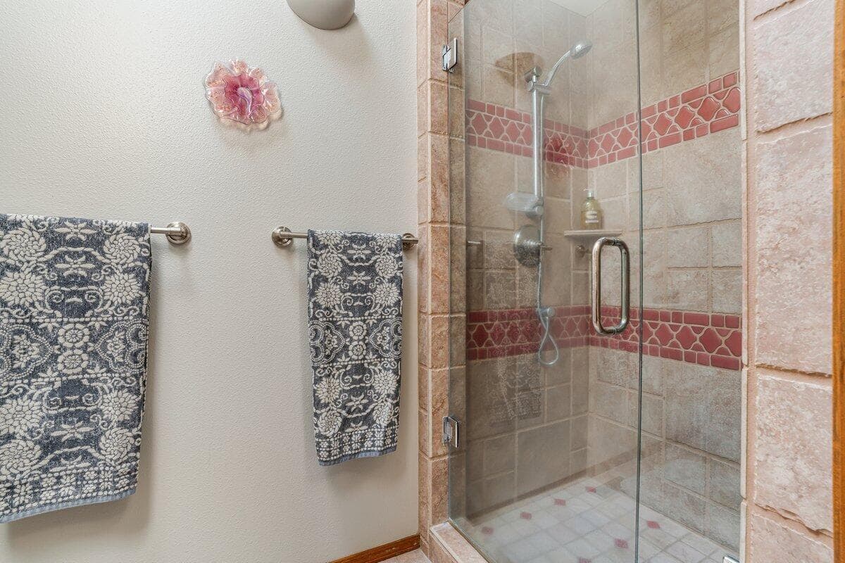 Photo of 60841 Willow Creek Loop 21 of 40