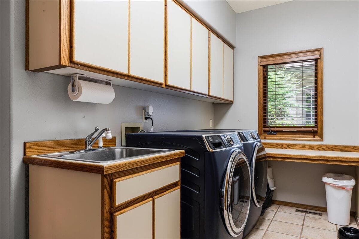 Photo of 60841 Willow Creek Loop 26 of 40