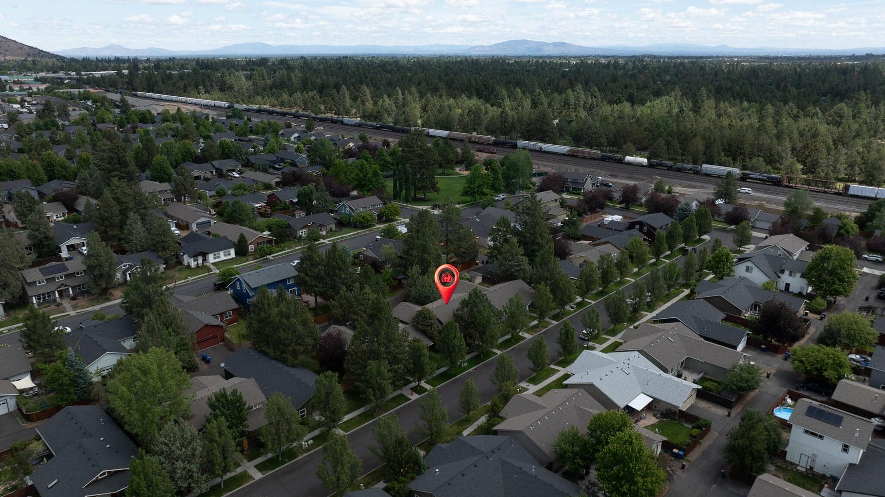 Photo of 20650 Redwing Lane 32 of 44